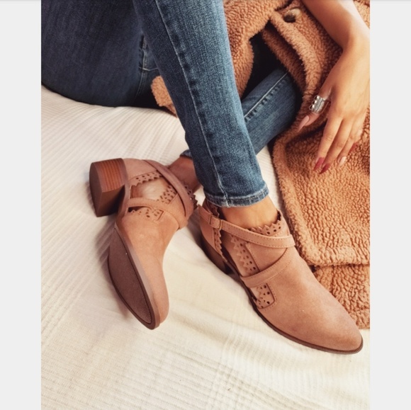 //The Abigail// mauve bootie - Picture 3 of 3